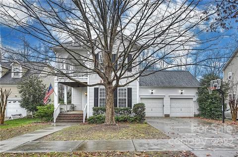 10000 Willow Leaf Ln, Cornelius, NC 28031 photo 2