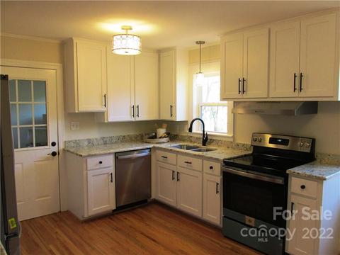 1102 Harvard St, Monroe, NC 28112 photo 2