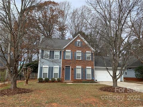 7013 Spandril Ln, Charlotte, NC 28215
