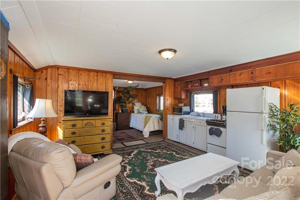  138 Maple St, Badin, NC 28009 photo 36