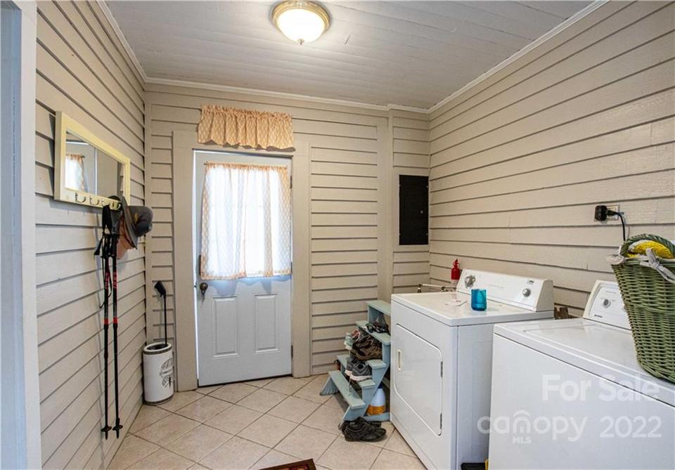  138 Maple St, Badin, NC 28009 photo 15