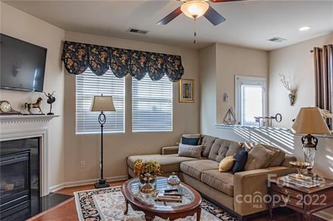 8223 Viewpoint Ln, Cornelius, NC 28031 photo 3