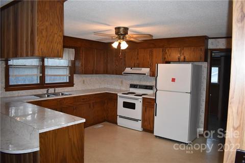 511 Valley Rd, Marion, NC 28752 photo 8