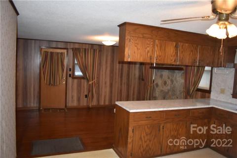 511 Valley Rd, Marion, NC 28752 photo 11