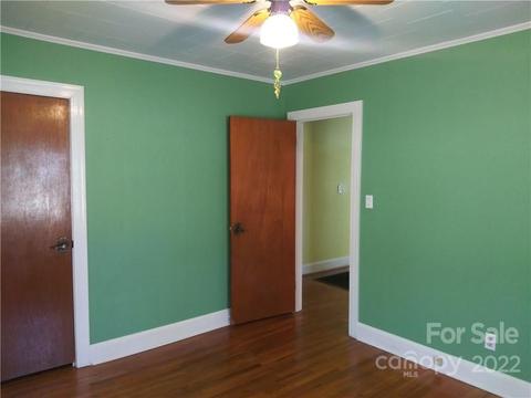 1950 Wall St, Morganton, NC 28655 photo 8