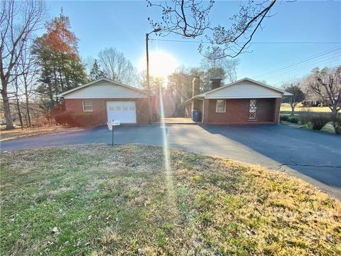 1860 Adam St, Conover, NC 28613 photo 4