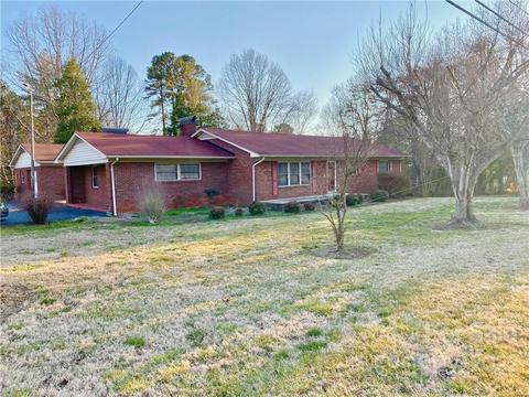 1860 Adam St, Conover, NC 28613 photo 3