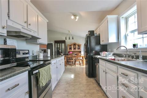 149 Speaks Rd, Olin, NC 28660 photo 9