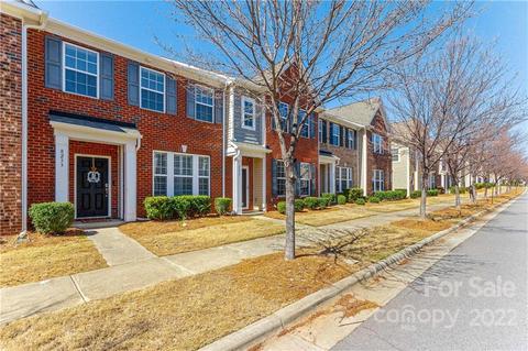 8233 Viewpoint Ln, Cornelius, NC 28031 photo 2