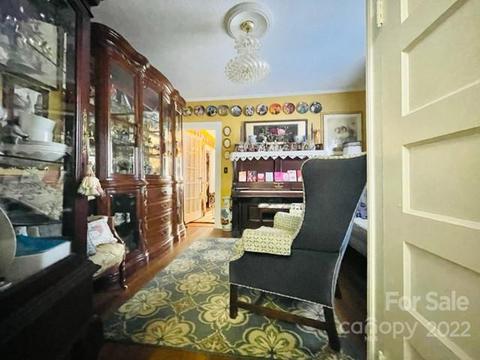 91 Pulliam St, Marion, NC 28752 photo 3