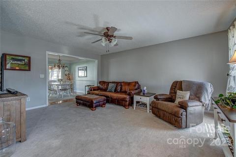 302 Bennington Dr, Stanley, NC 28164 photo 7