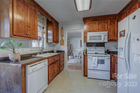 302 Bennington Dr, Stanley, NC 28164 photo 12