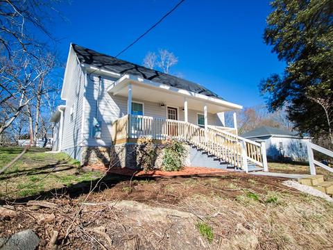 111 Fairview St, Clover, SC 29710 photo 3