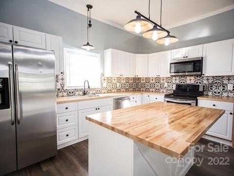 111 Fairview St, Clover, SC 29710 photo 9