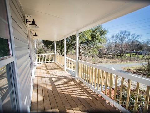 111 Fairview St, Clover, SC 29710 photo 5