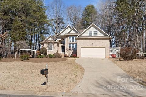 19734 Coachmans Trce, Cornelius, NC 28031 photo 2