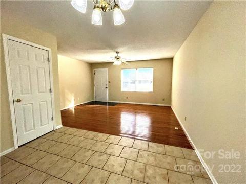 5480 Cedarbrook Ct, Conover, NC 28613 photo 4