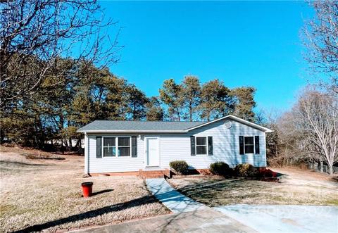 5480 Cedarbrook Ct, Conover, NC 28613 photo 2
