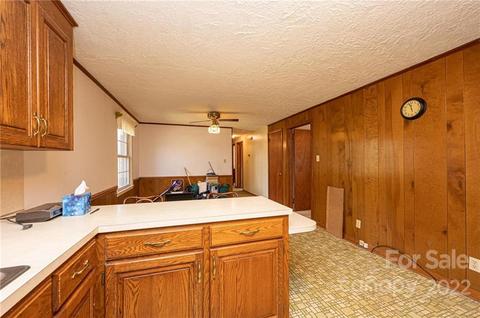 219 4th St, Conover, NC 28613 photo 13