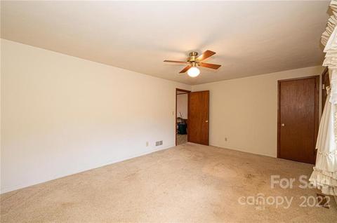219 4th St, Conover, NC 28613 photo 16