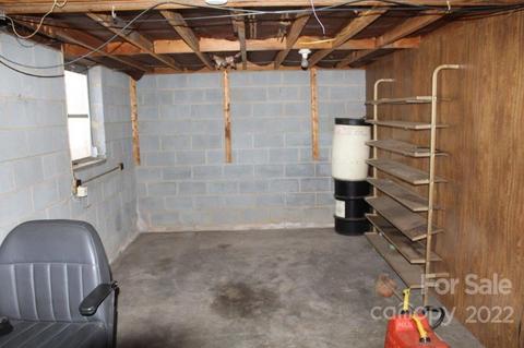 2292 Crestview St, Morganton, NC 28655 photo 25