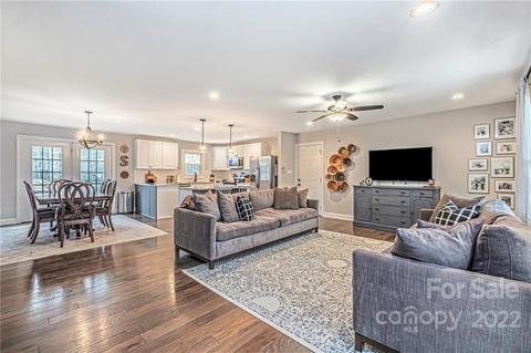 885 E Ritchie Rd, Salisbury, NC 28146 photo 4