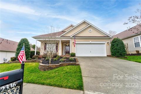 2336 Jade Ln, Fort Mill, SC 29708 photo 3