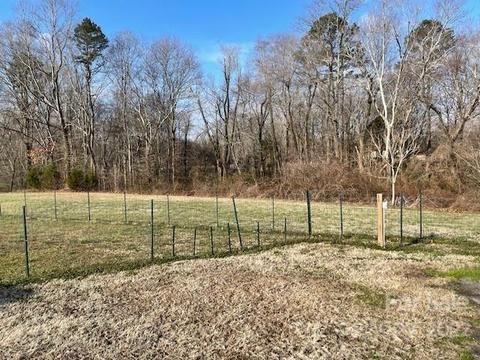 519 Lake Mullis Rd, Harmony, NC 28634 photo 32