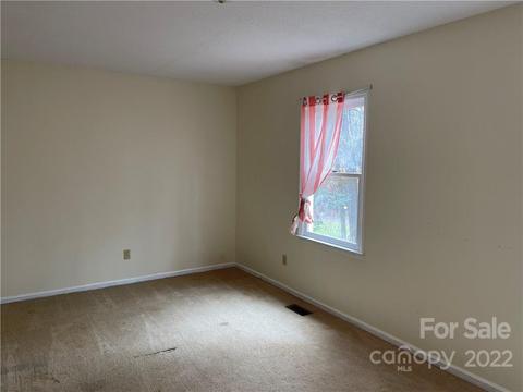 1862 Oleander Dr, Conover, NC 28613 photo 10