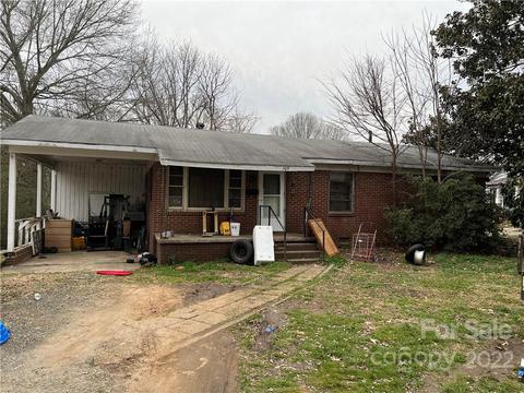 509 Phillips St, Lowell, NC 28098 photo 1