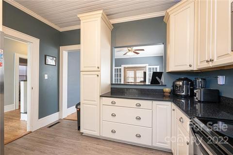 121 Evans St, Morganton, NC 28655 photo 15