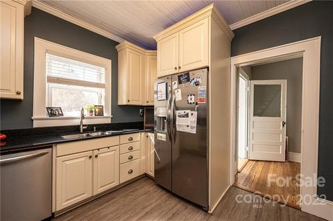 121 Evans St, Morganton, NC 28655 photo 14