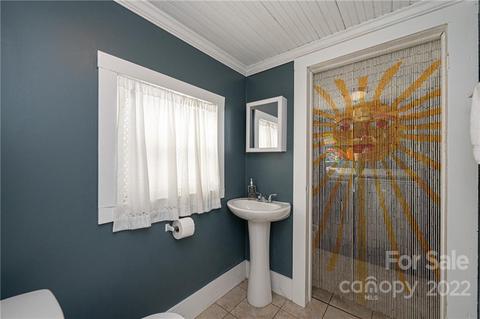 121 Evans St, Morganton, NC 28655 photo 18