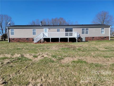 216 Olin Loop, Olin, NC 28660 photo 3