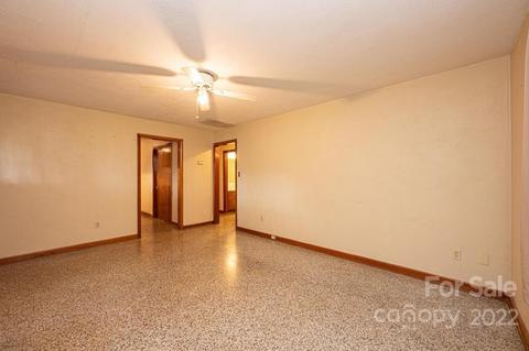 709 6th St SW, Conover, NC 28613 photo 10