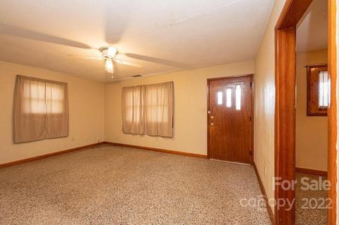 709 6th St SW, Conover, NC 28613 photo 9