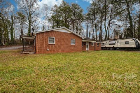 709 6th St SW, Conover, NC 28613 photo 32