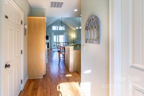 85 Elm D St #D, Sylva, NC 28779 photo 3