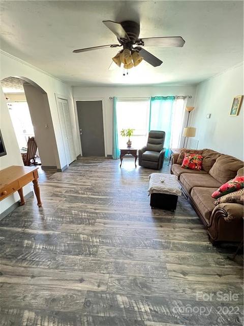 39 Phil Buchanan Rd, Spruce Pine, NC 28777 photo 5