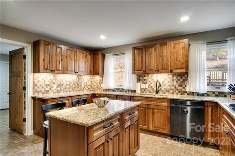 22 Pendleton Rd, Sylva, NC 28779 photo 9