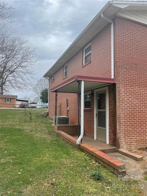 205 27th St SW, Hickory, NC 28602 photo 14