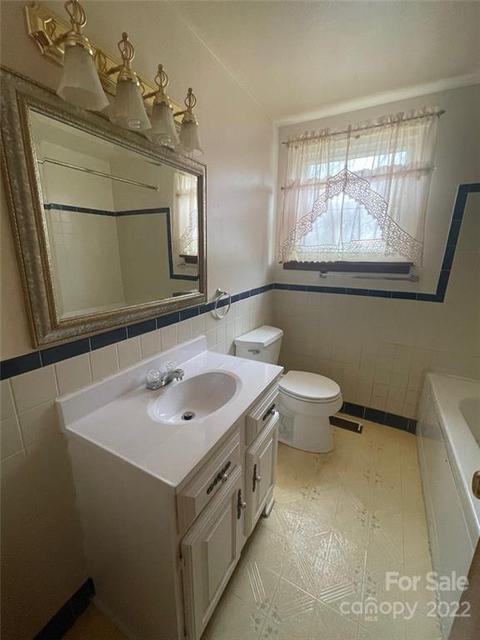 205 27th St SW, Hickory, NC 28602 photo 9