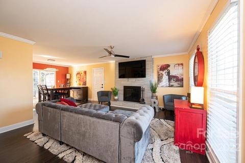 128 Cedar Rd, Hickory, NC 28601 photo 8