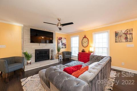 128 Cedar Rd, Hickory, NC 28601 photo 7