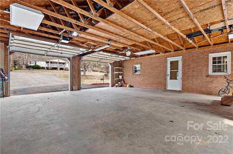 159 W Cascade Dr, Marion, NC 28752 photo 5