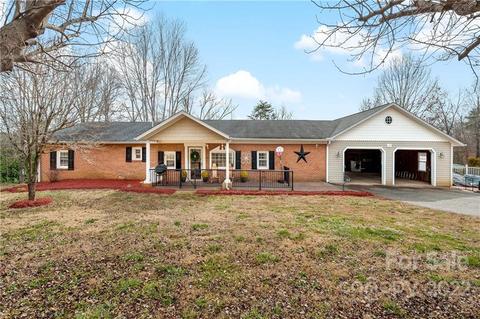 159 W Cascade Dr, Marion, NC 28752 photo 1