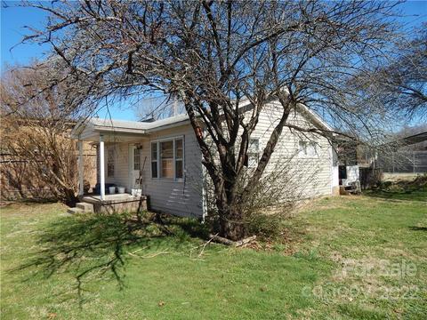 267 Charles St, Clyde, NC 28721 photo 8