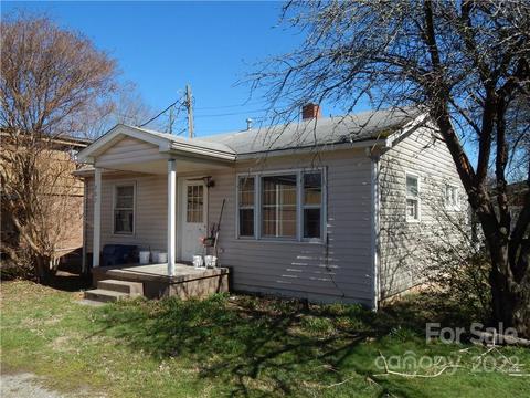 267 Charles St, Clyde, NC 28721 photo 2