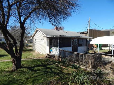 267 Charles St, Clyde, NC 28721 photo 3