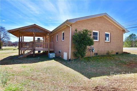 1130 Malcolm Blvd, Connelly Springs, NC 28612 photo 3